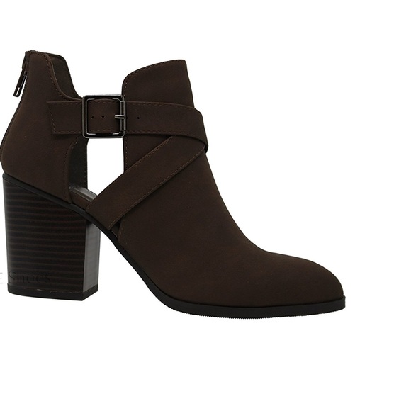 NIB Dark Brown CrissCross Buckled Chunky Heel Boot - Picture 4 of 6